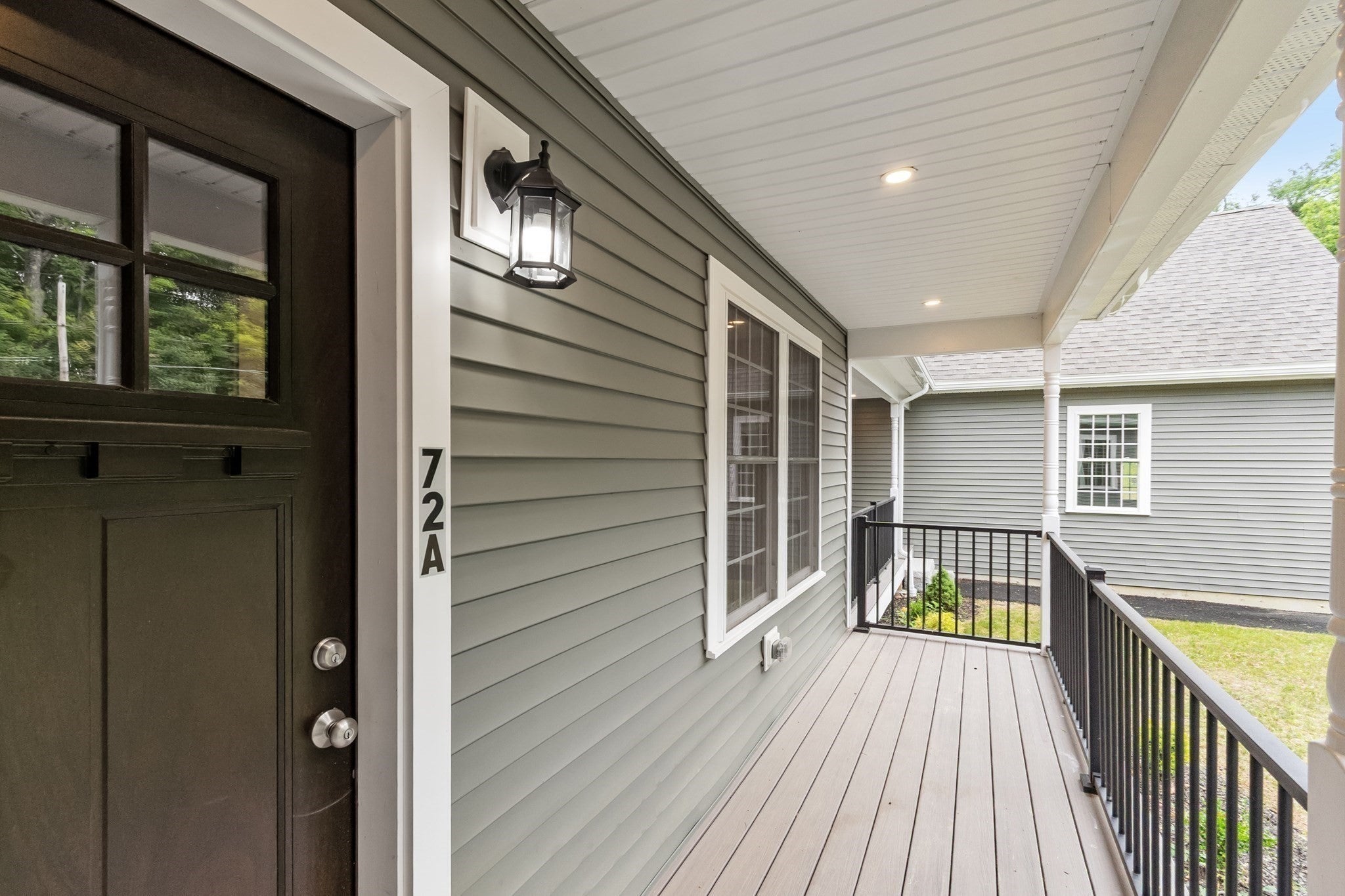 72 Cottage Ln