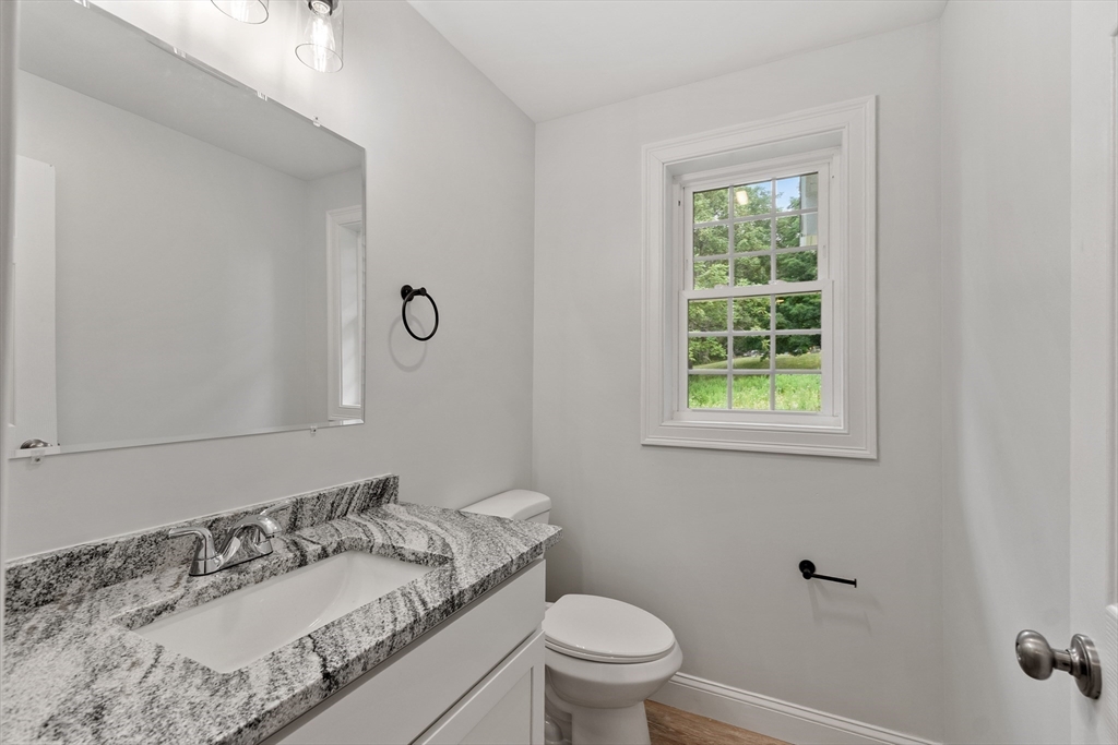 72 Cottage Ln, Templeton, MA Photo #8