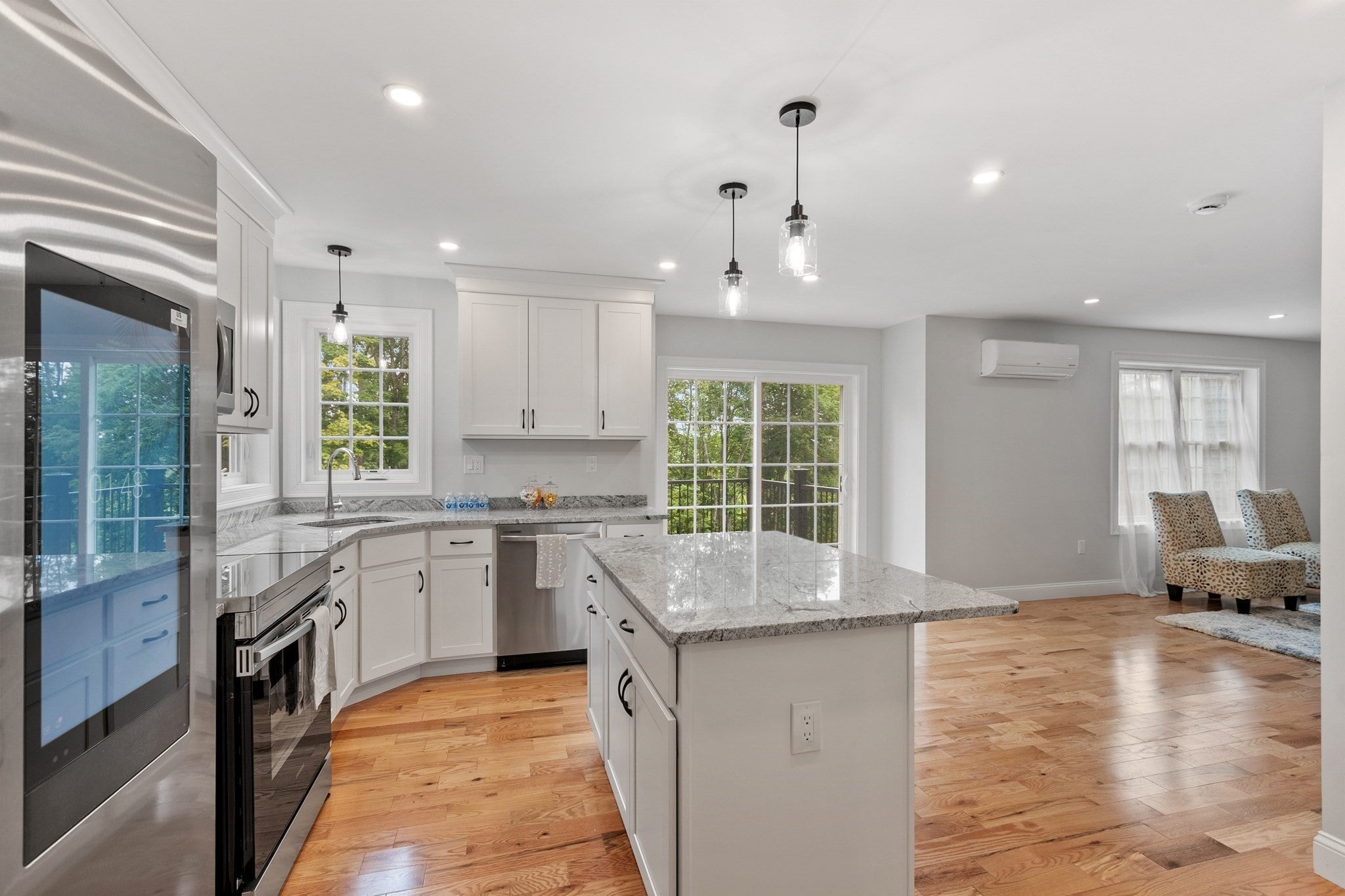 72 Cottage Ln