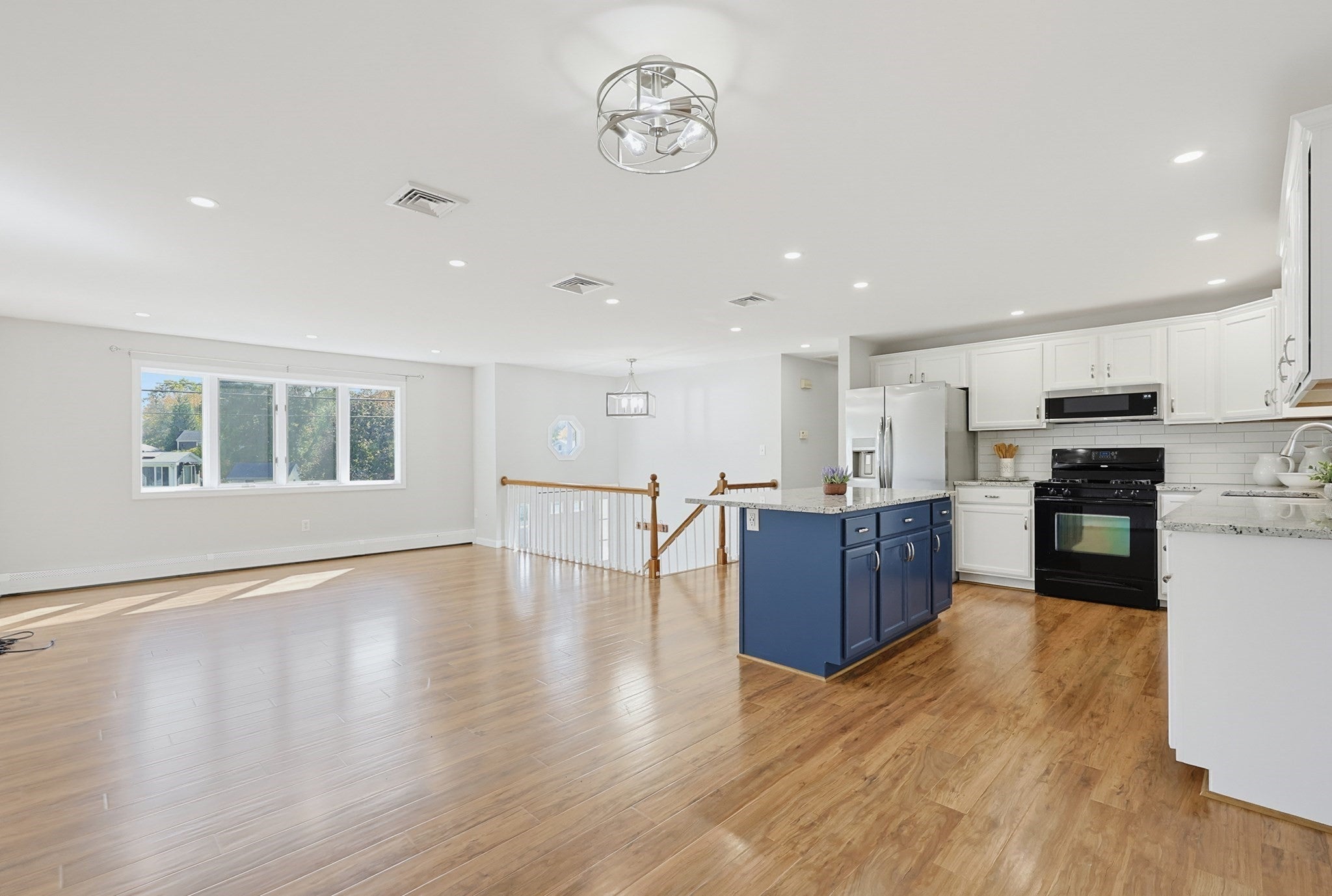 258 Dunbar St.