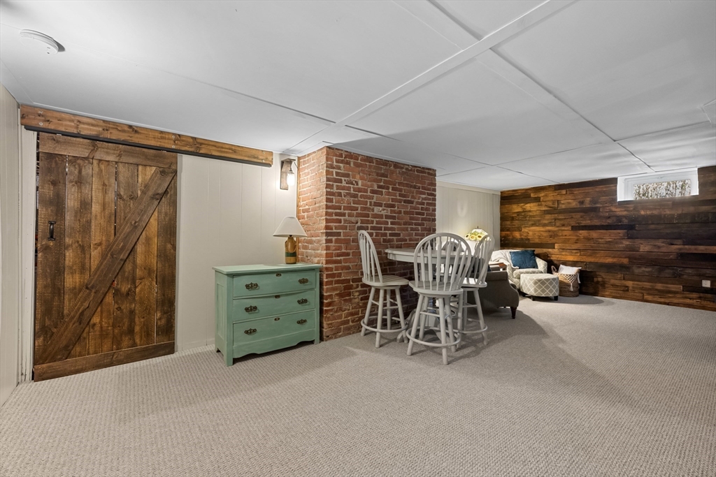 25 Ludlow St, Worcester, MA Photo #16