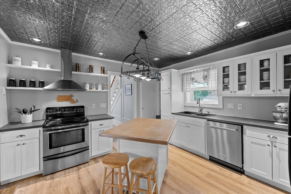 25 Ludlow St, Worcester, MA Photo #12