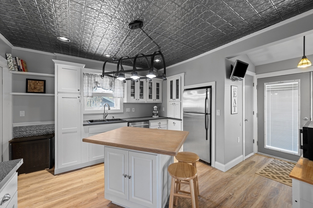 25 Ludlow St, Worcester, MA Photo #11