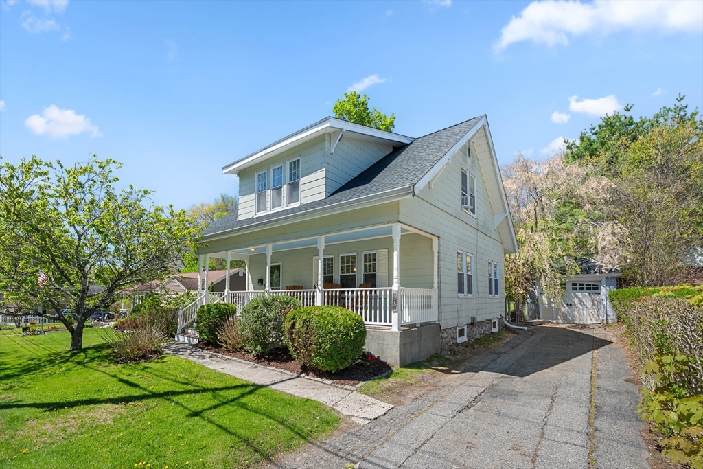 25 Ludlow St, Worcester, MA Photo #2