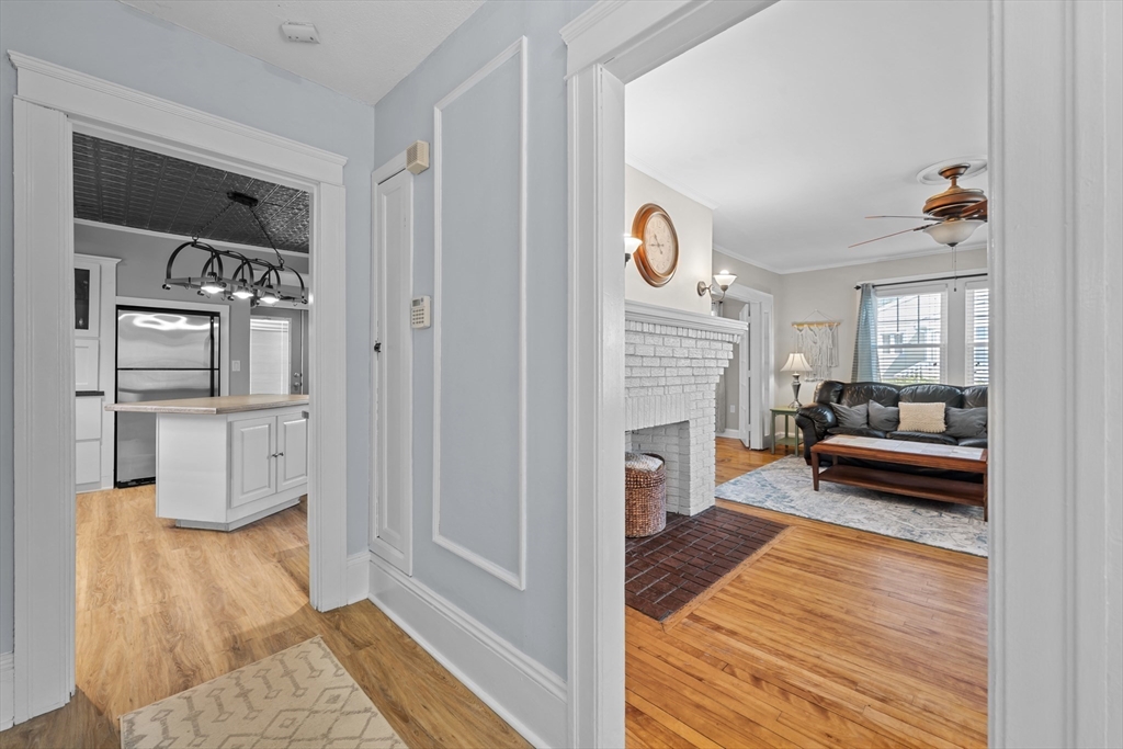 25 Ludlow St, Worcester, MA Photo #6