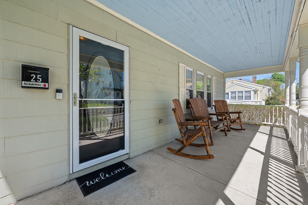 25 Ludlow St, Worcester, MA Photo #4