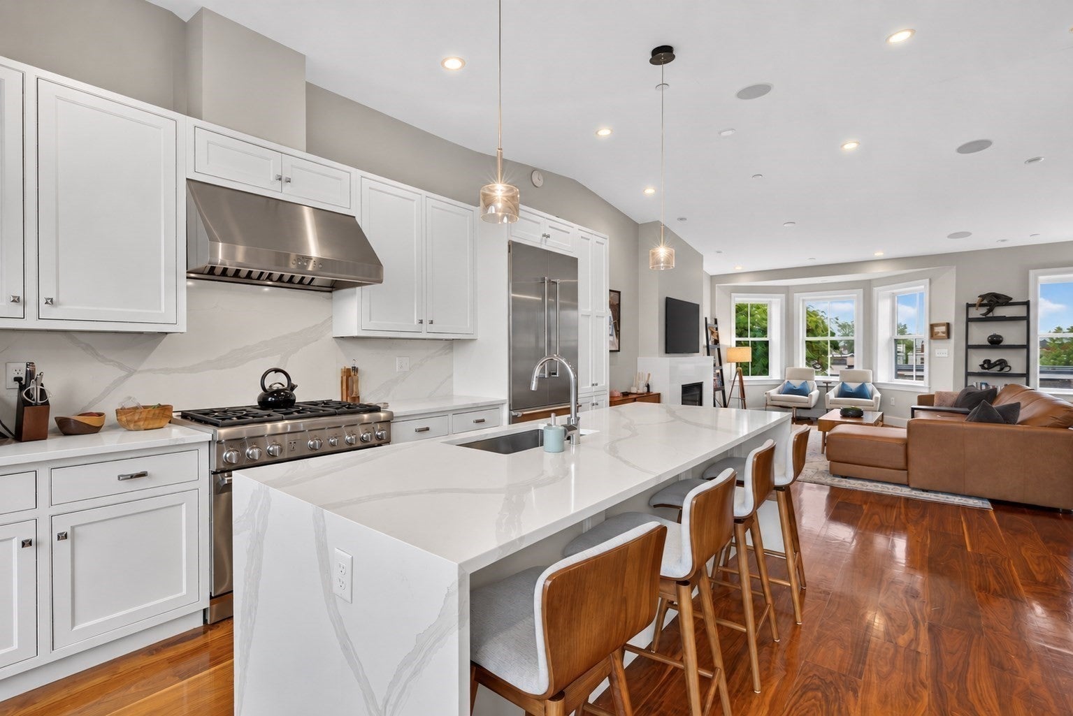 550 E Broadway 2
