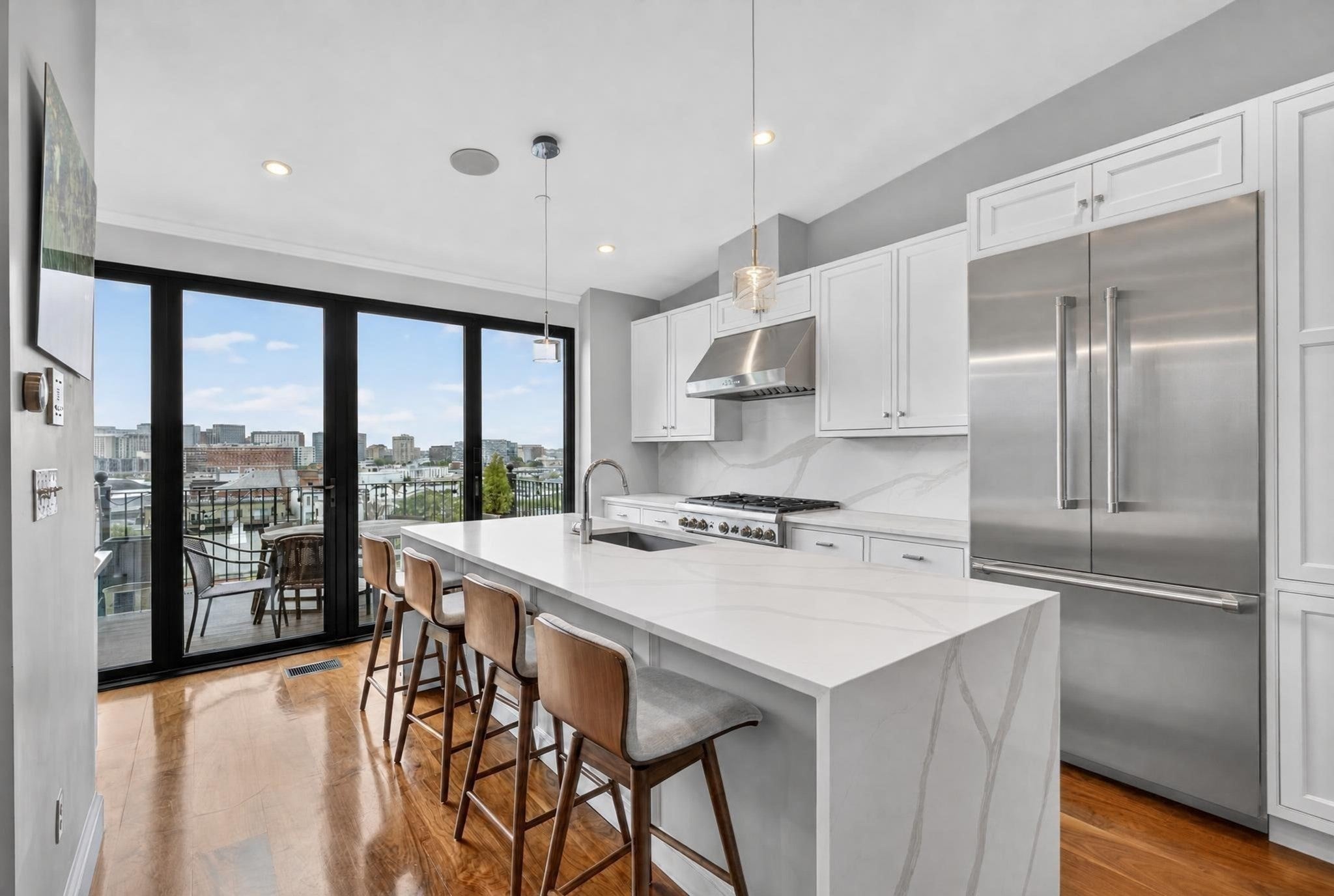 550 E Broadway 2