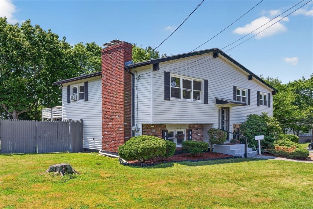 1 Eisenhower Rd