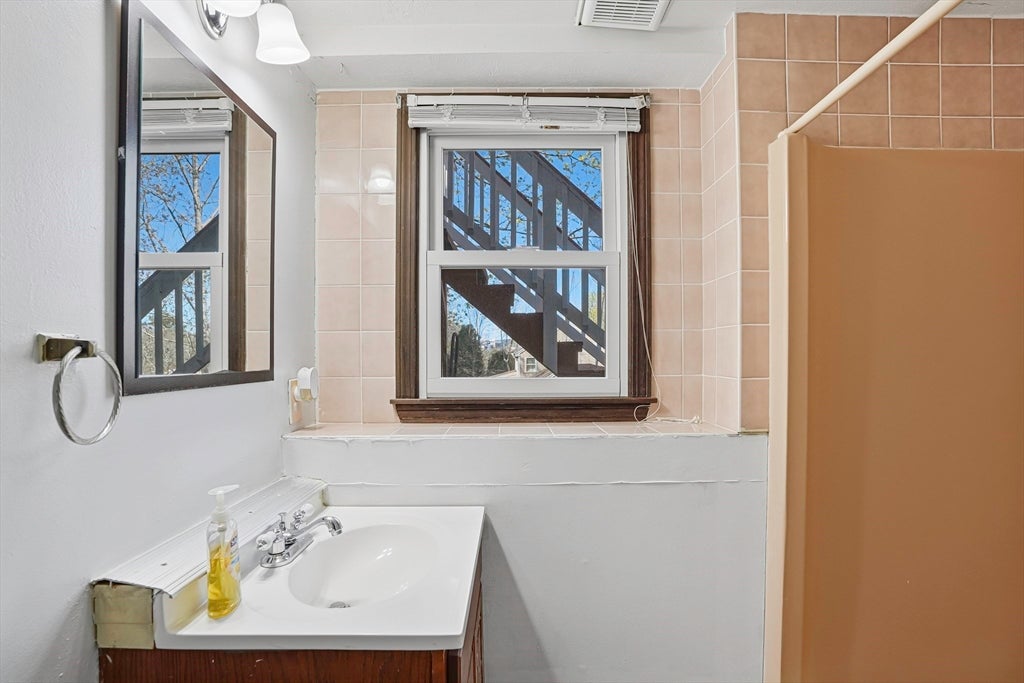 31 Lexington Road, Shrewsbury, MA, 31 Lexington Road, Shrewsbury, MA Photo #32