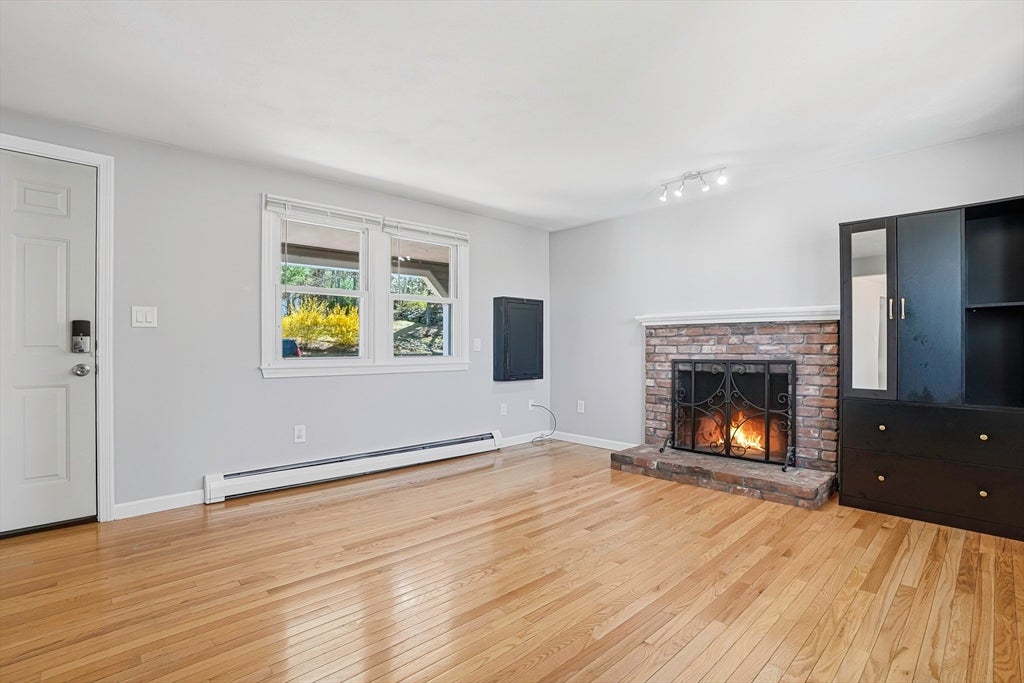 31 Lexington Road, Shrewsbury, MA, 31 Lexington Road, Shrewsbury, MA Photo #15