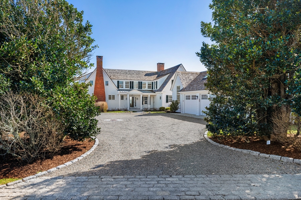 Barnstable, Massachusetts 02647, United States, 8 Bedrooms Bedrooms, ,6 BathroomsBathrooms,Residential,Active,110266