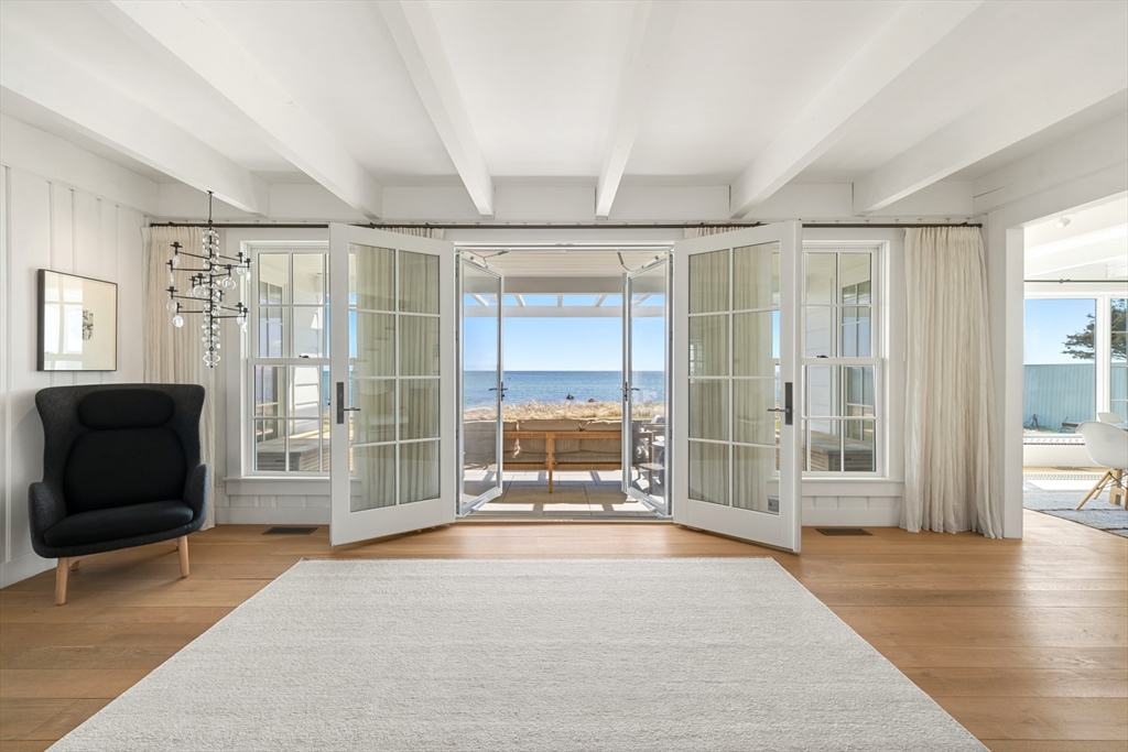 Barnstable, Massachusetts 02647, United States, 8 Bedrooms Bedrooms, ,6 BathroomsBathrooms,Residential,Active,110266