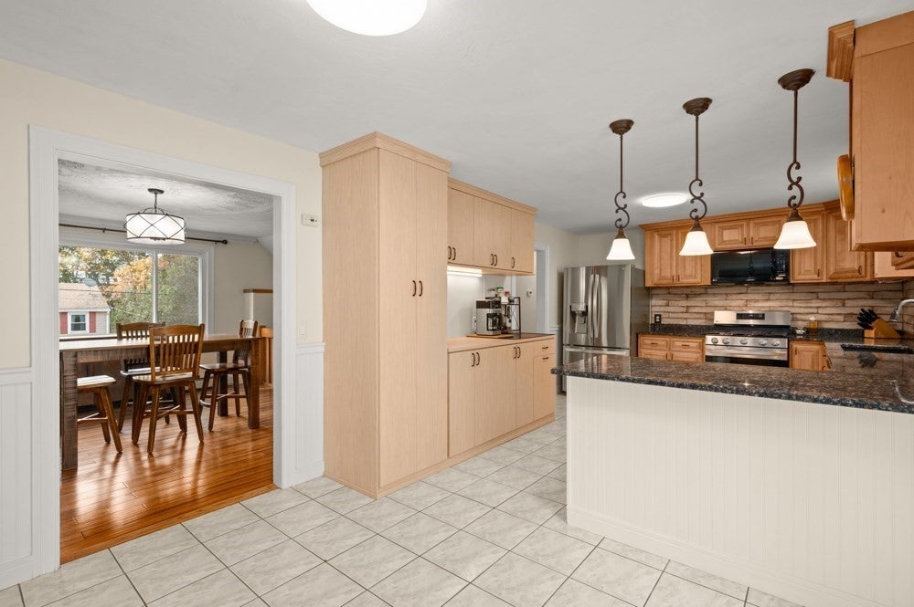 26 Pine Ridge Dr, Oxford, MA, 26 Pine Ridge Dr, Oxford, MA Photo #10