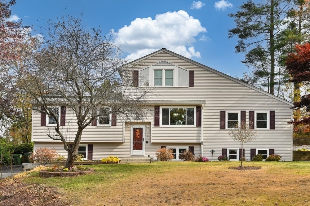 26 Pine Ridge Dr