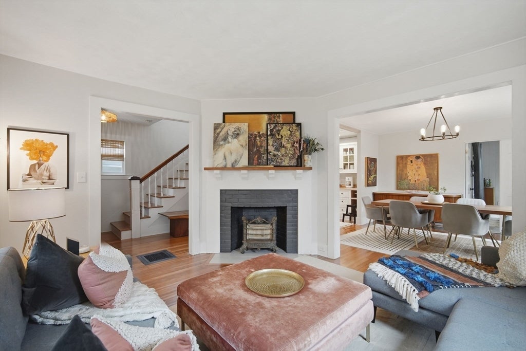 75 Hopkins Pl