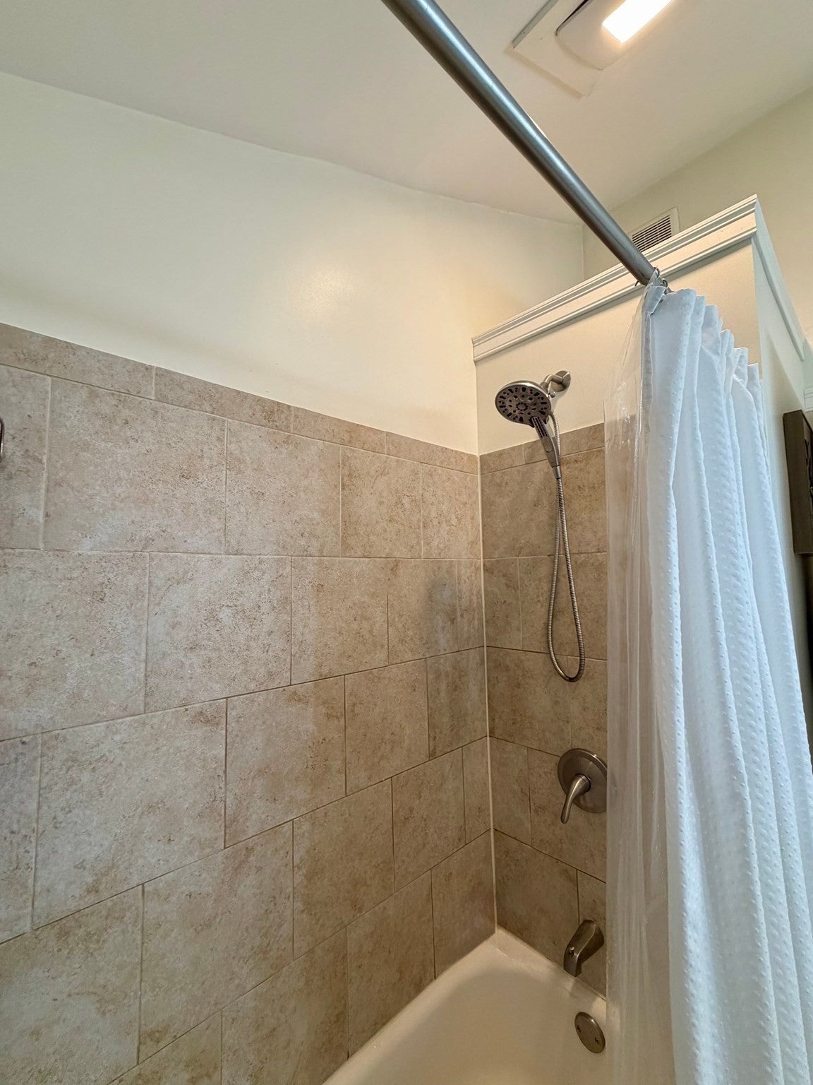 75 Longwood Dr, Chicopee, MA, 75 Longwood Dr, Chicopee, MA Photo #24