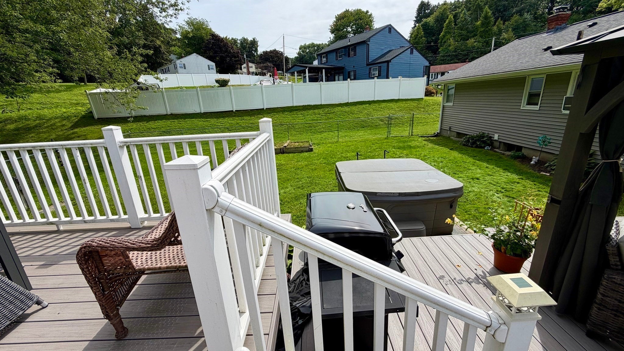 75 Longwood Dr, Chicopee, MA, 75 Longwood Dr, Chicopee, MA Photo #4