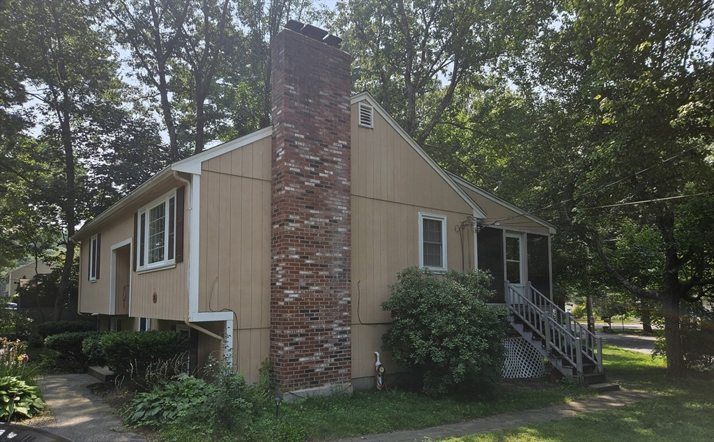 2-A King Phillip St
