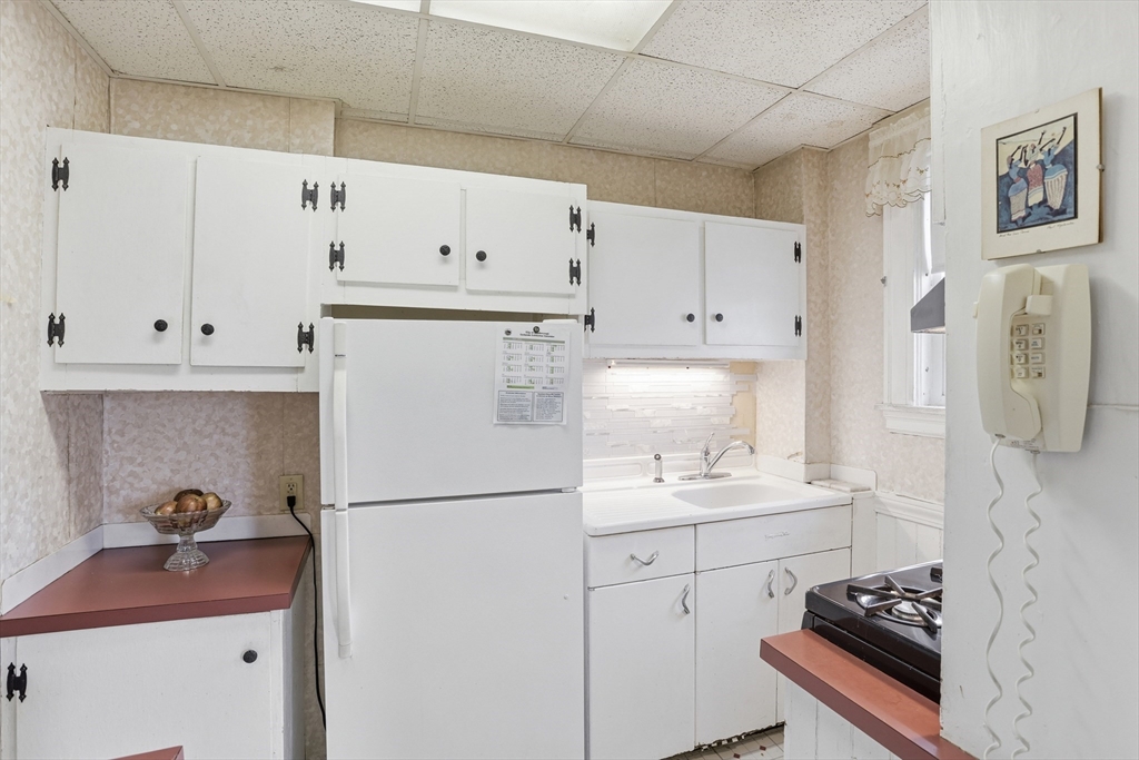 17 Winthrop St, Marlborough, MA Photo #13