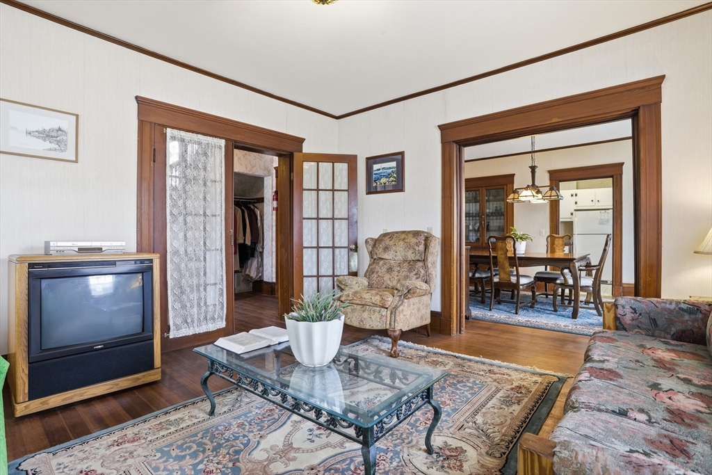 17 Winthrop St, Marlborough, MA Photo #8