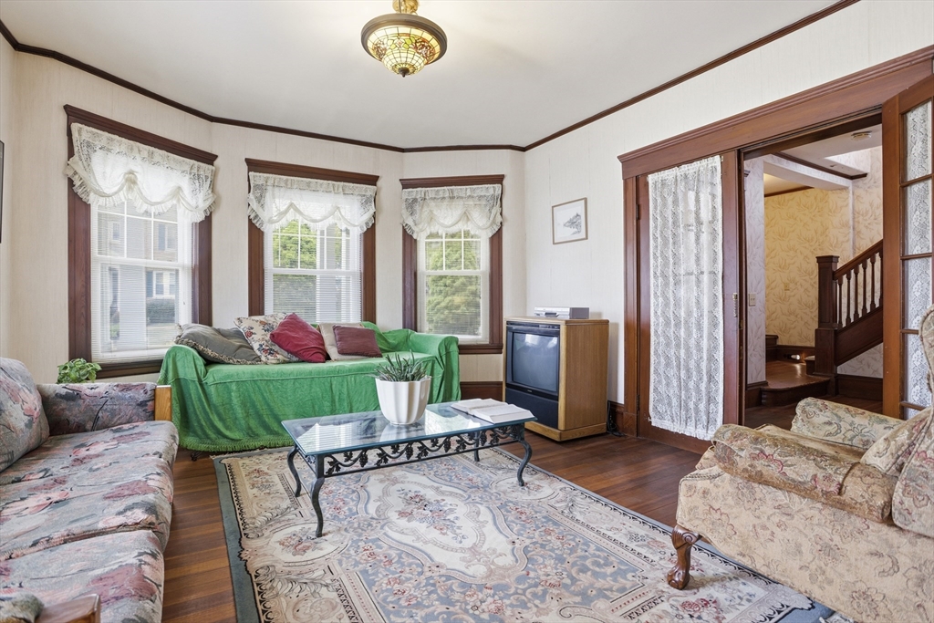 17 Winthrop St, Marlborough, MA Photo #9
