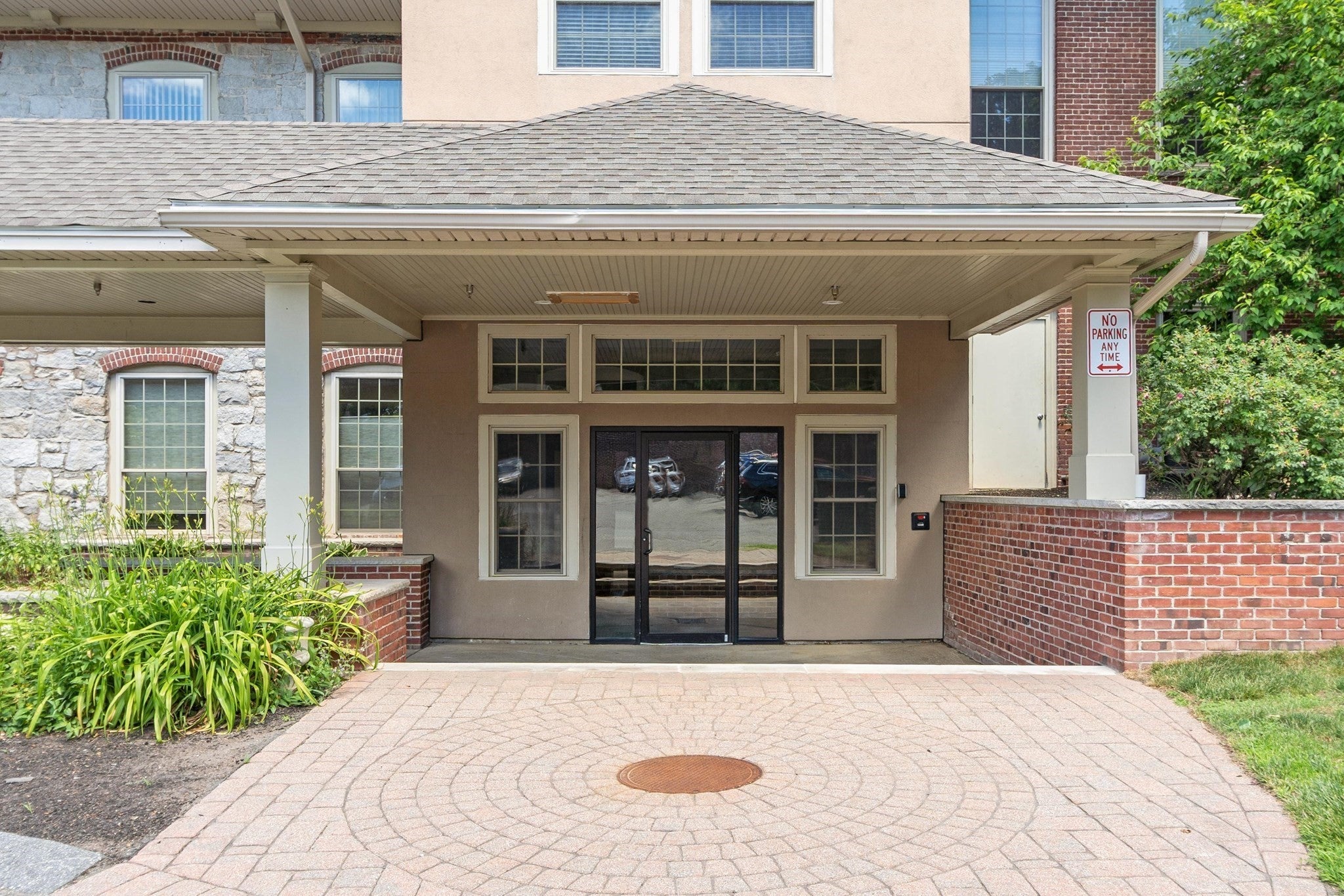 12 Brookside Rd 25