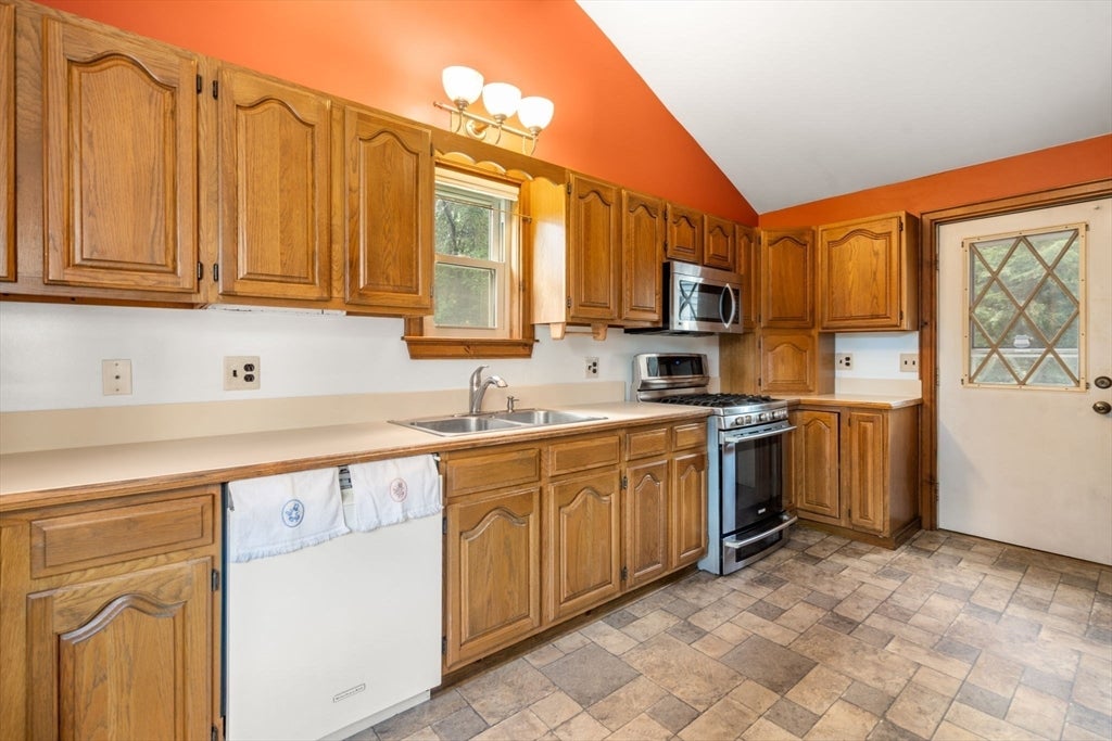 43 Brown Street, Maynard, MA, 43 Brown Street, Maynard, MA Photo #14