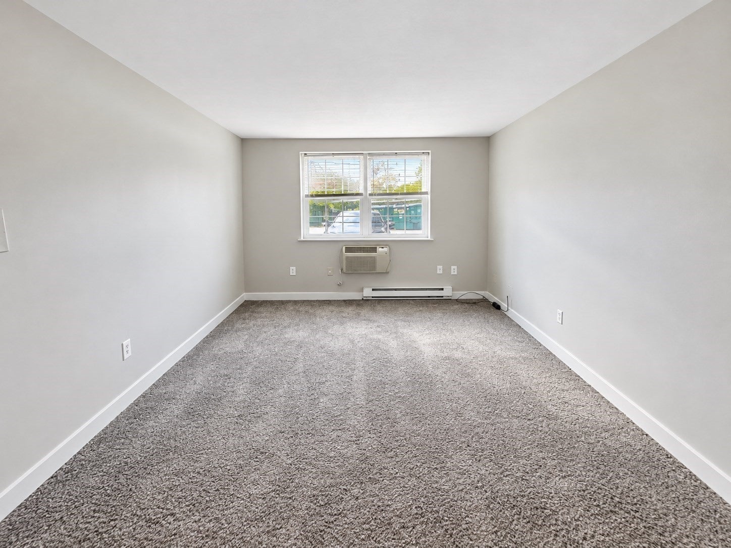 5 Colonial Village Dr 1