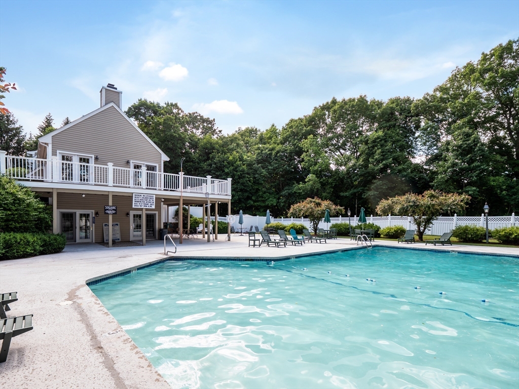 3901 Knightsbridge Close 3901