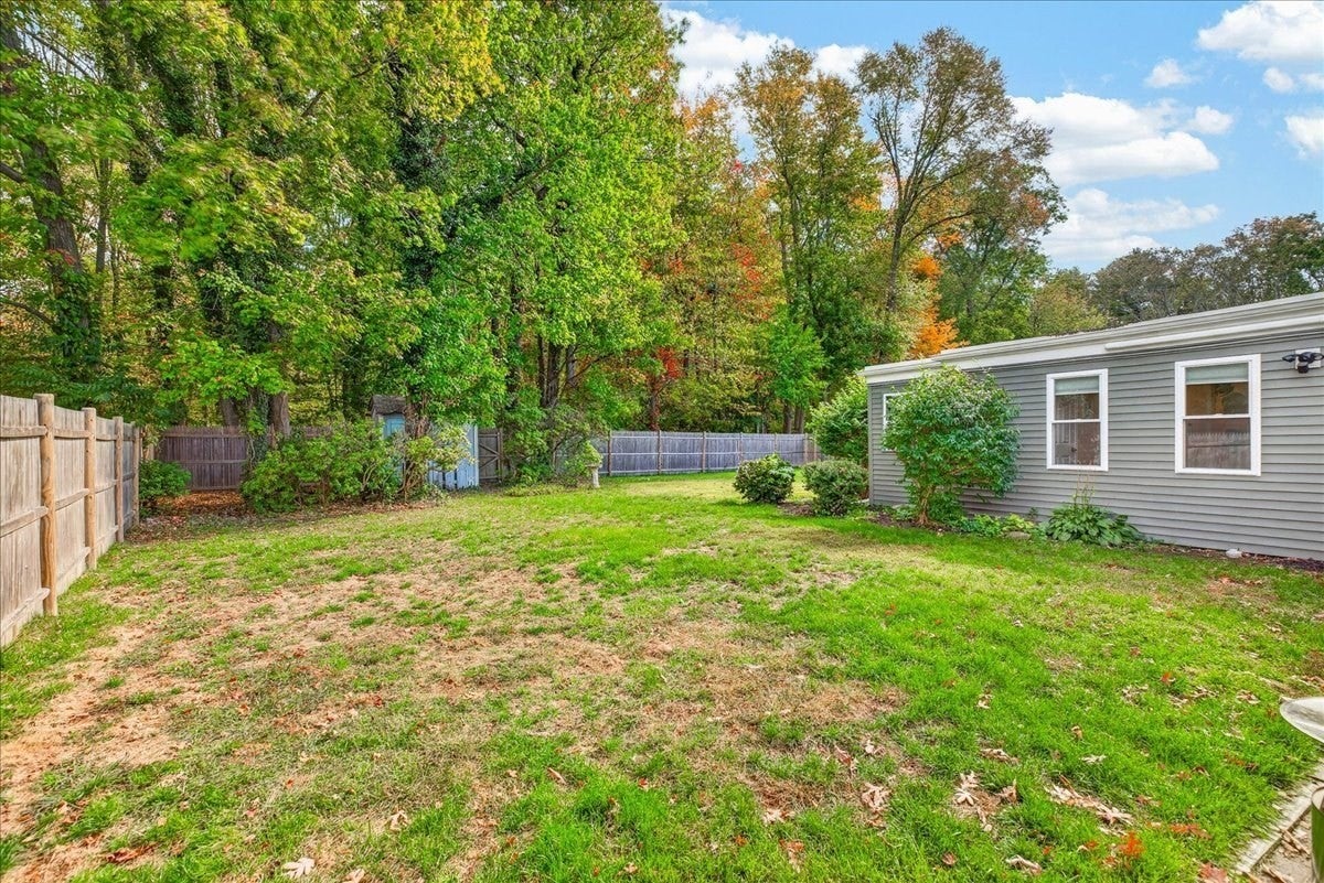 61 Damon Avenue, Holbrook, MA Photo #28