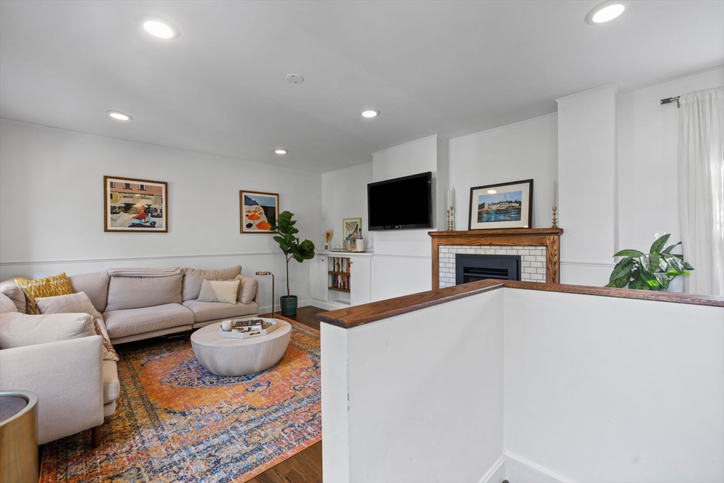 3 Short Street Pl A