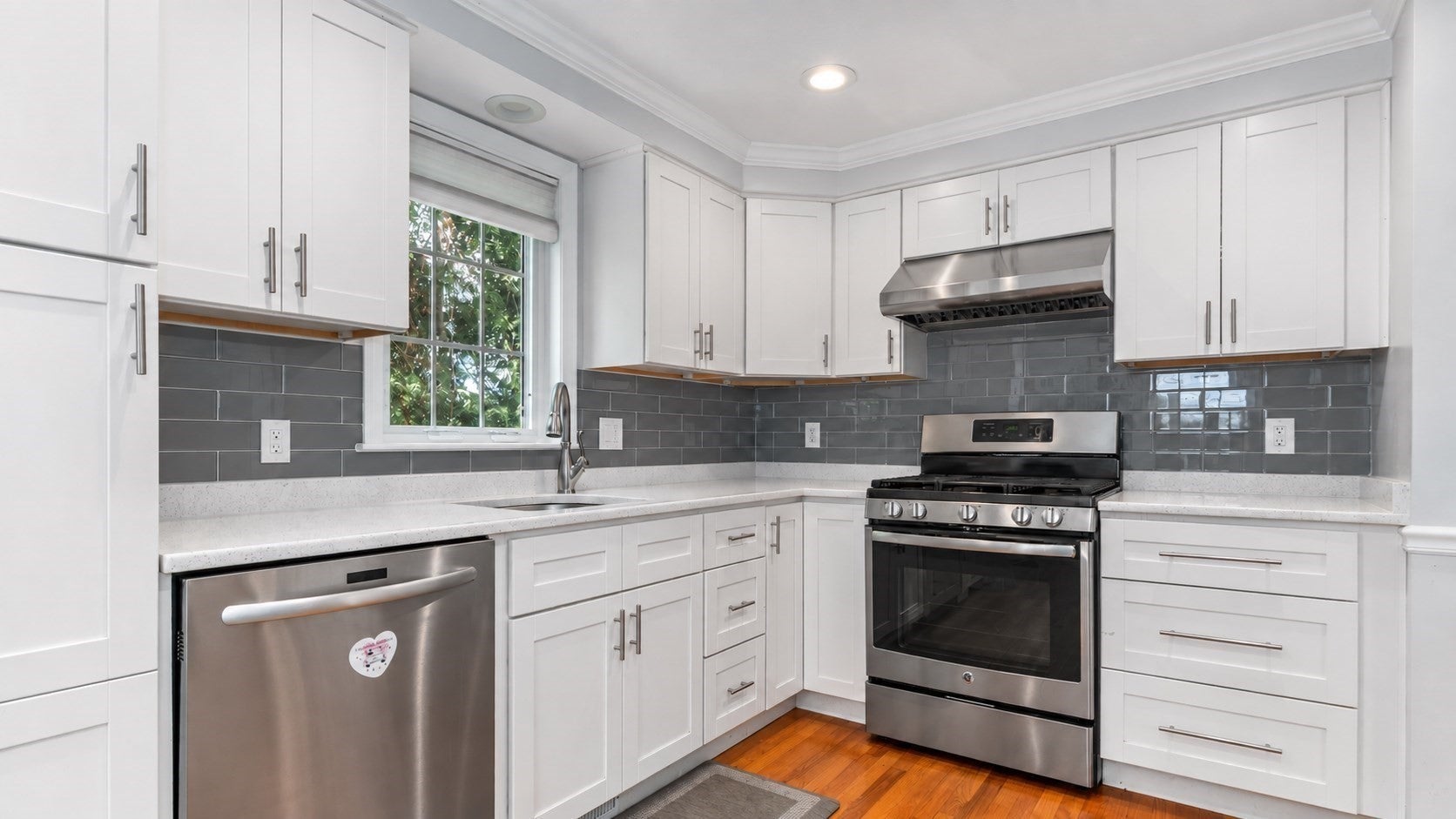 111 Marivista Ave, Waltham, MA Photo #7