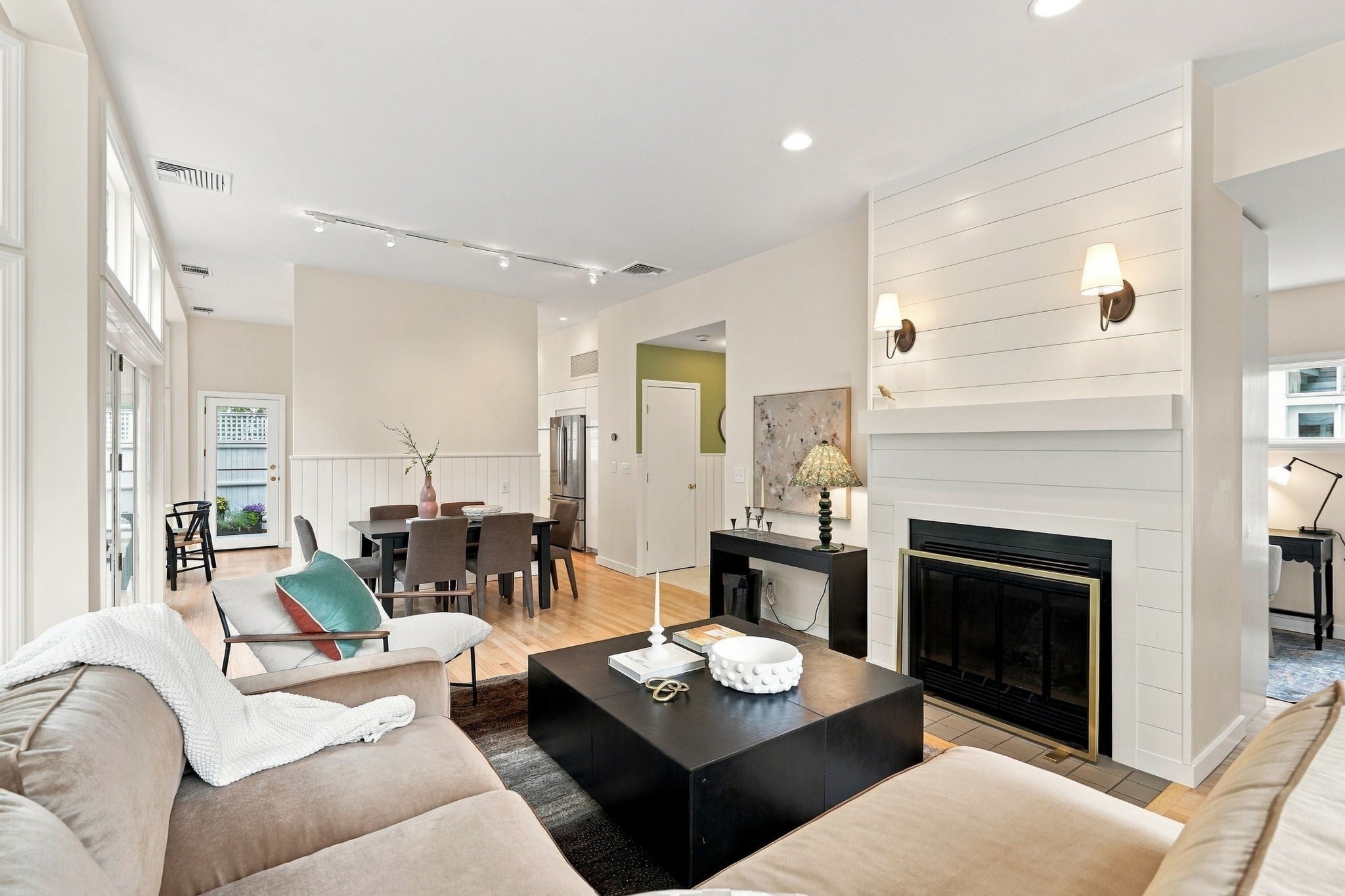 17 Frost St #17, Cambridge, MA, 17 Frost St #17, Cambridge, MA Photo #3