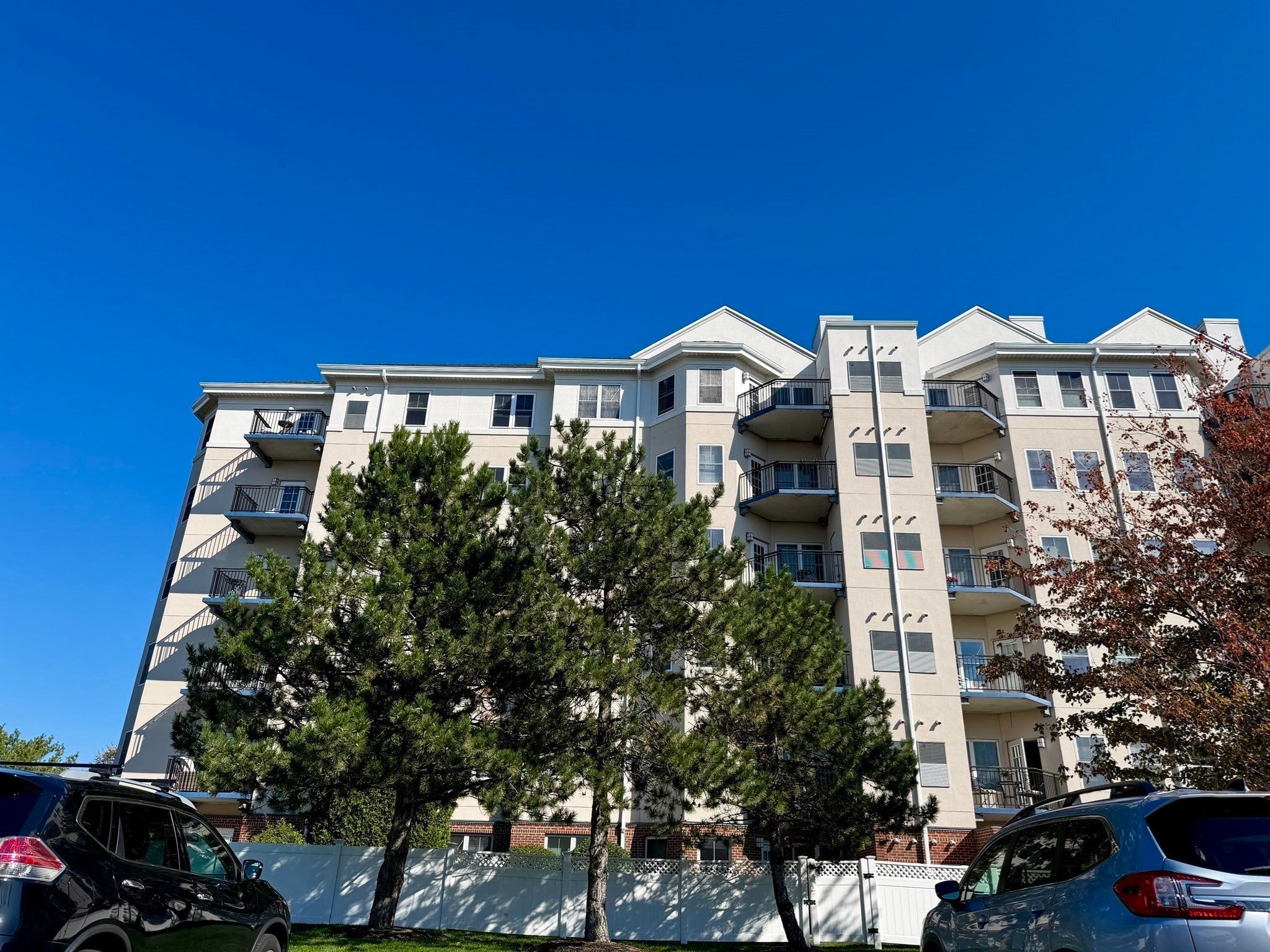 10 Seaport Dr 2617