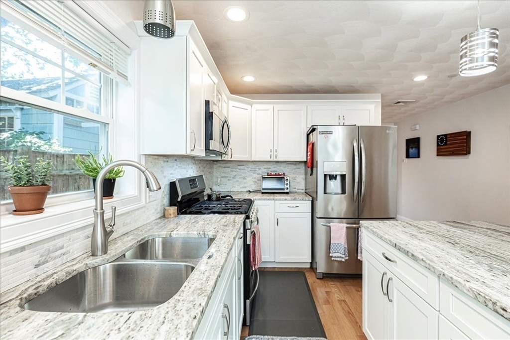 105 Green Street 4