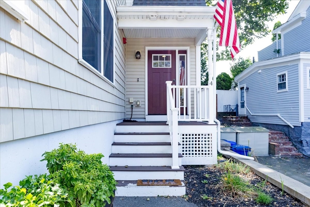 105 Green Street 4