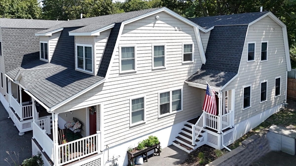 105 Green Street 4