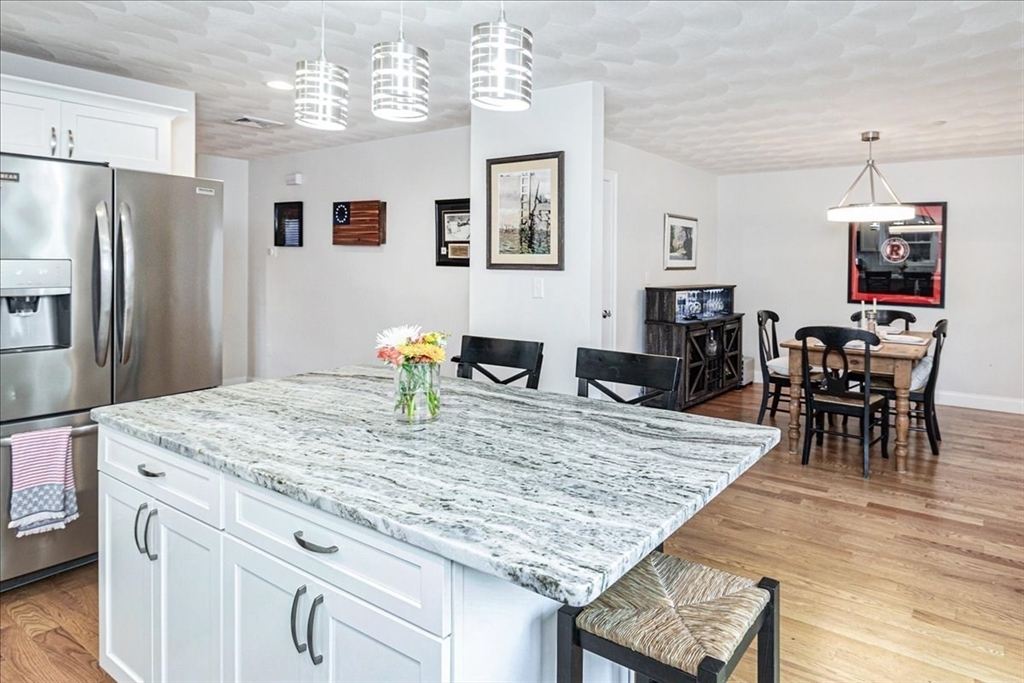 105 Green Street 4