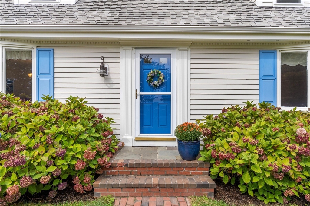 1 Swann Hill Ln