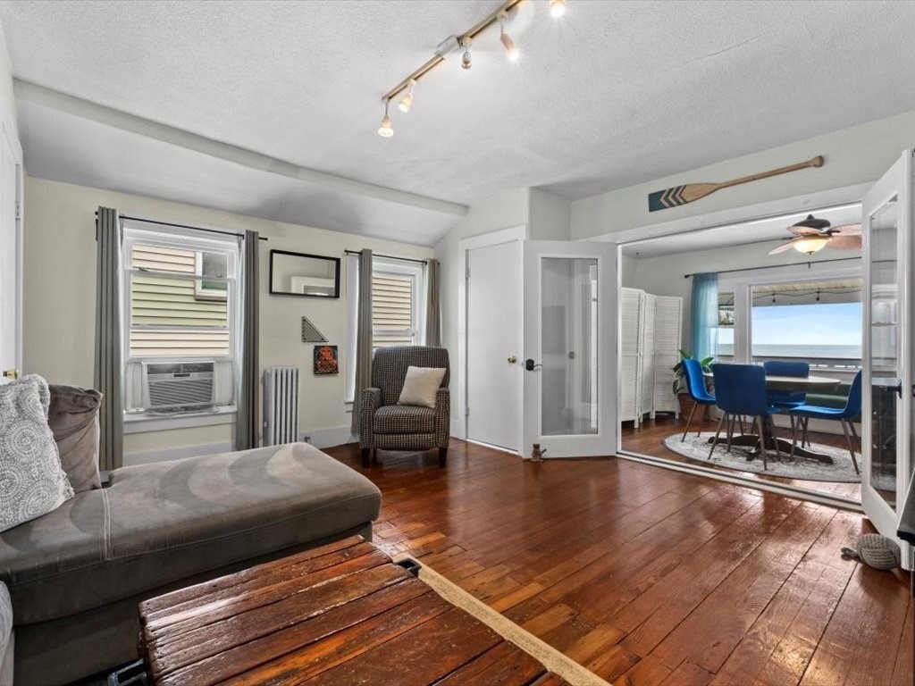 249 Winthrop Shore Dr 6