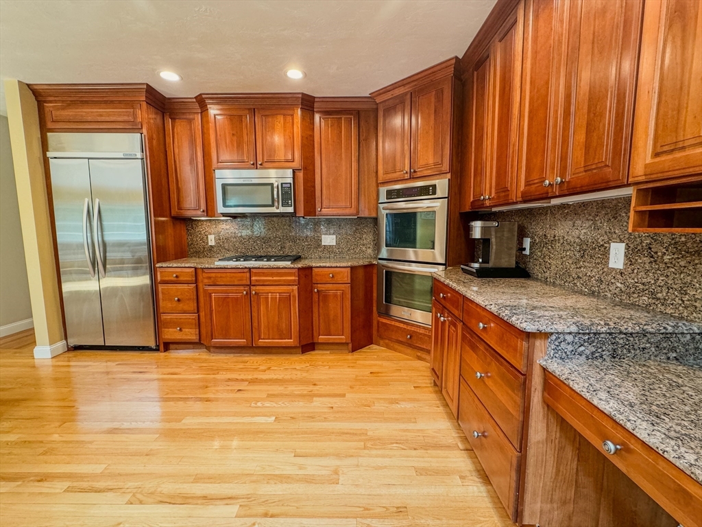 11 Schaffner Ln