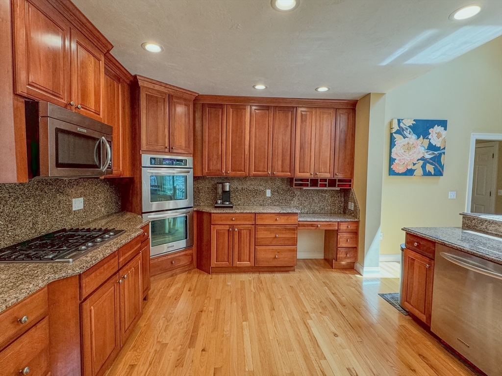 11 Schaffner Ln