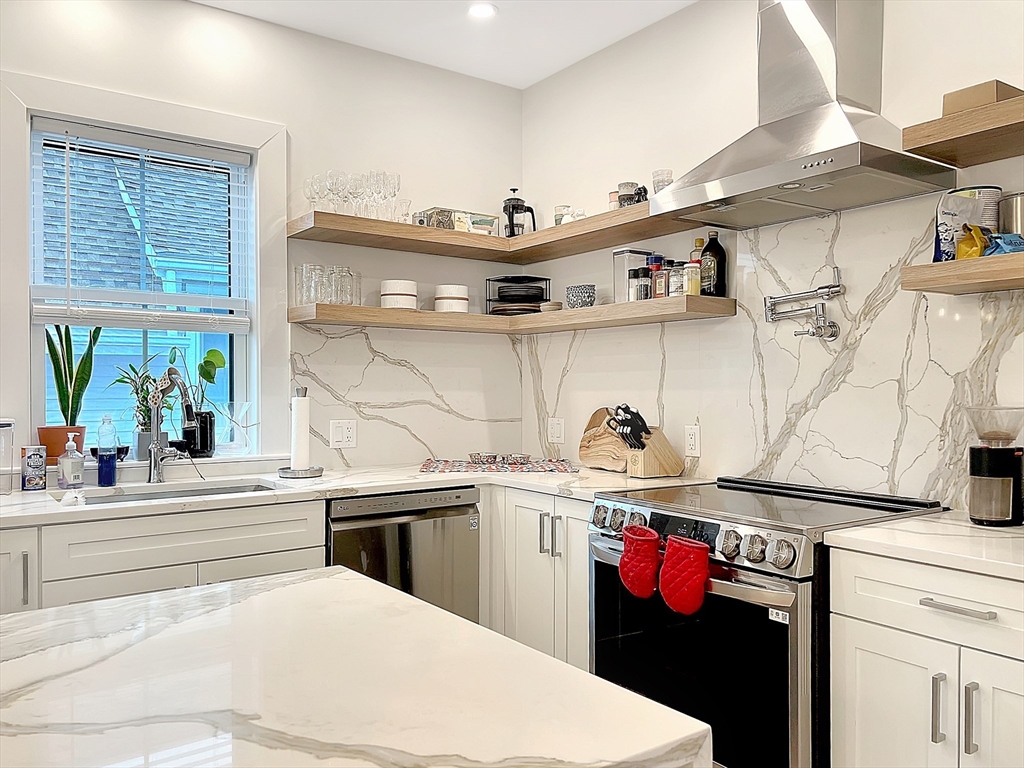 18 Edward St 2
