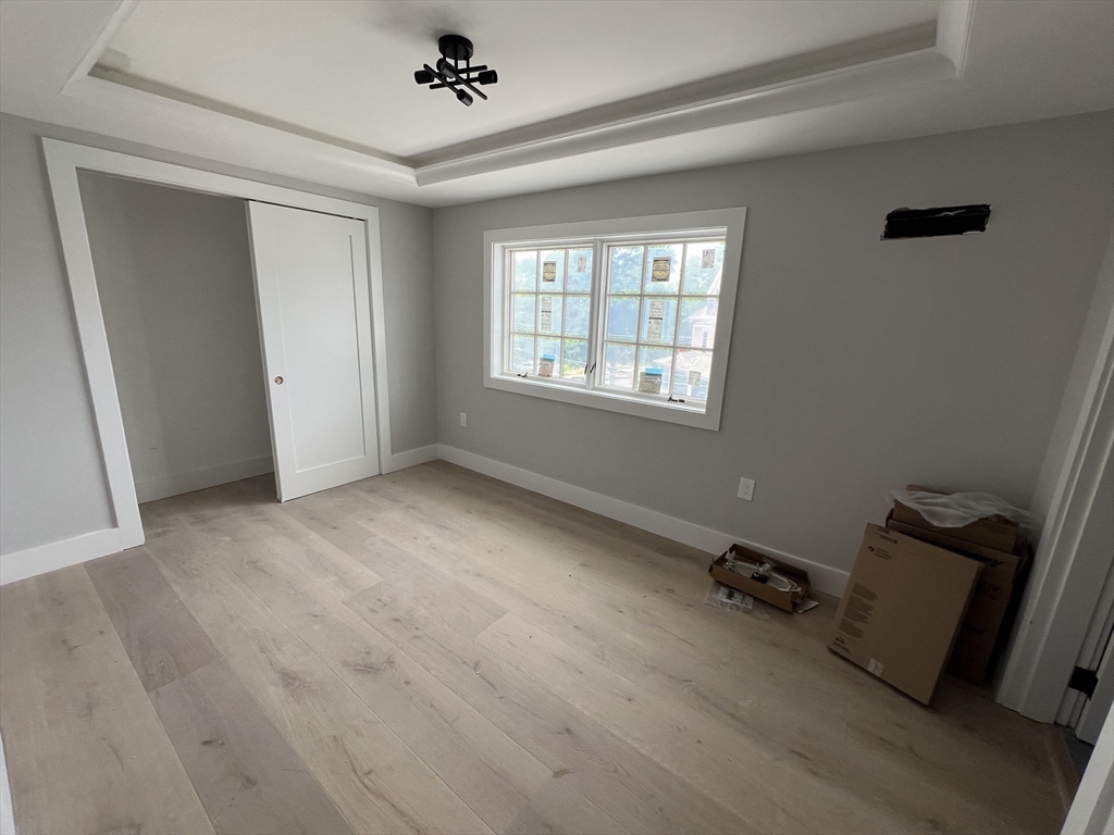 8 Crystal Street 2