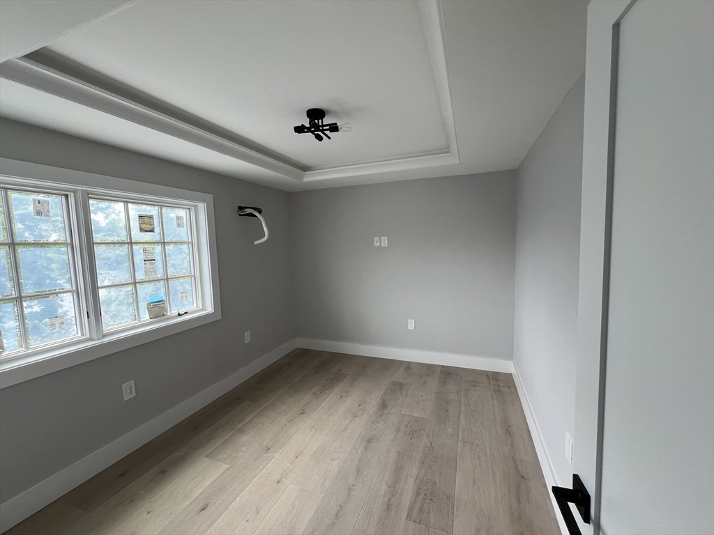 8 Crystal Street 2
