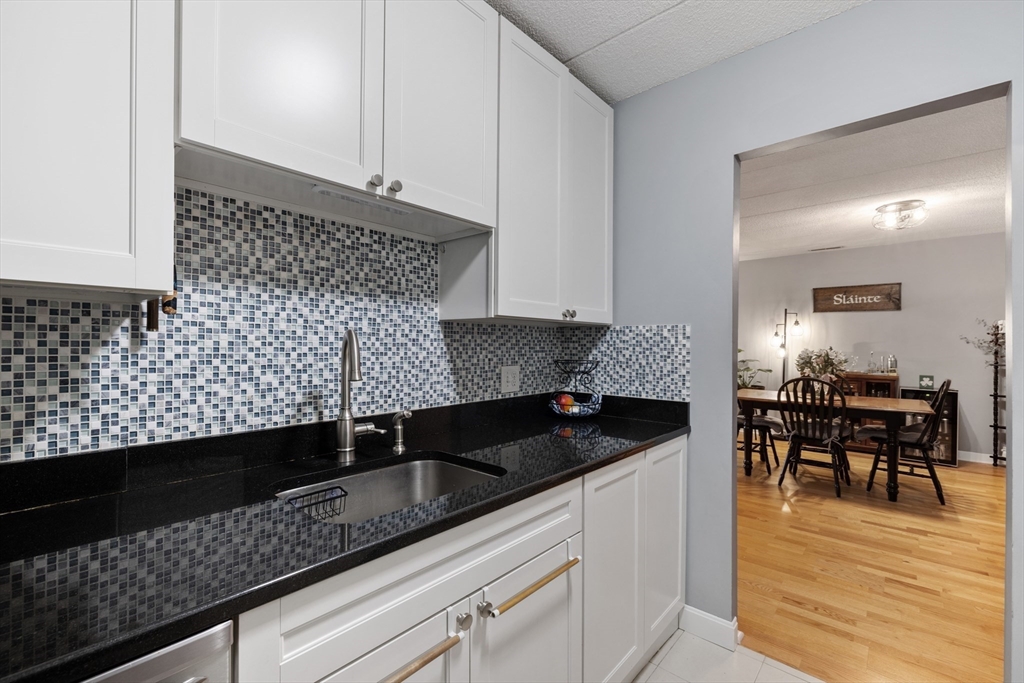 10 Foster St 306