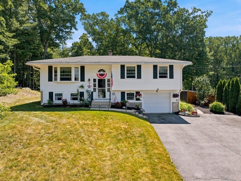 Photo of 24 Old Stage Road, Chelmsford, MA 01824 (MLS # 73541646)