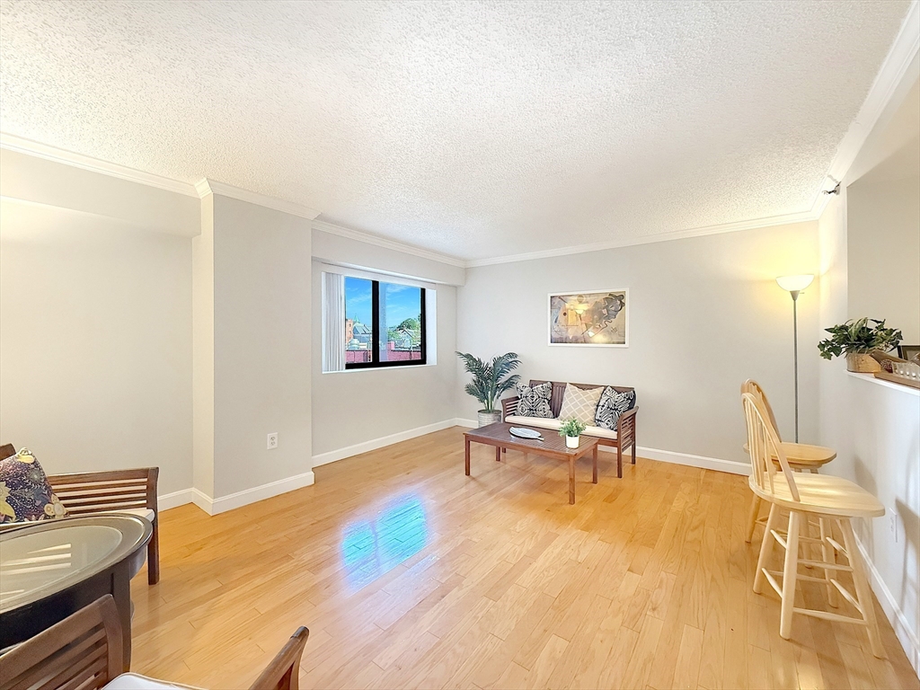 15 N Beacon St 208