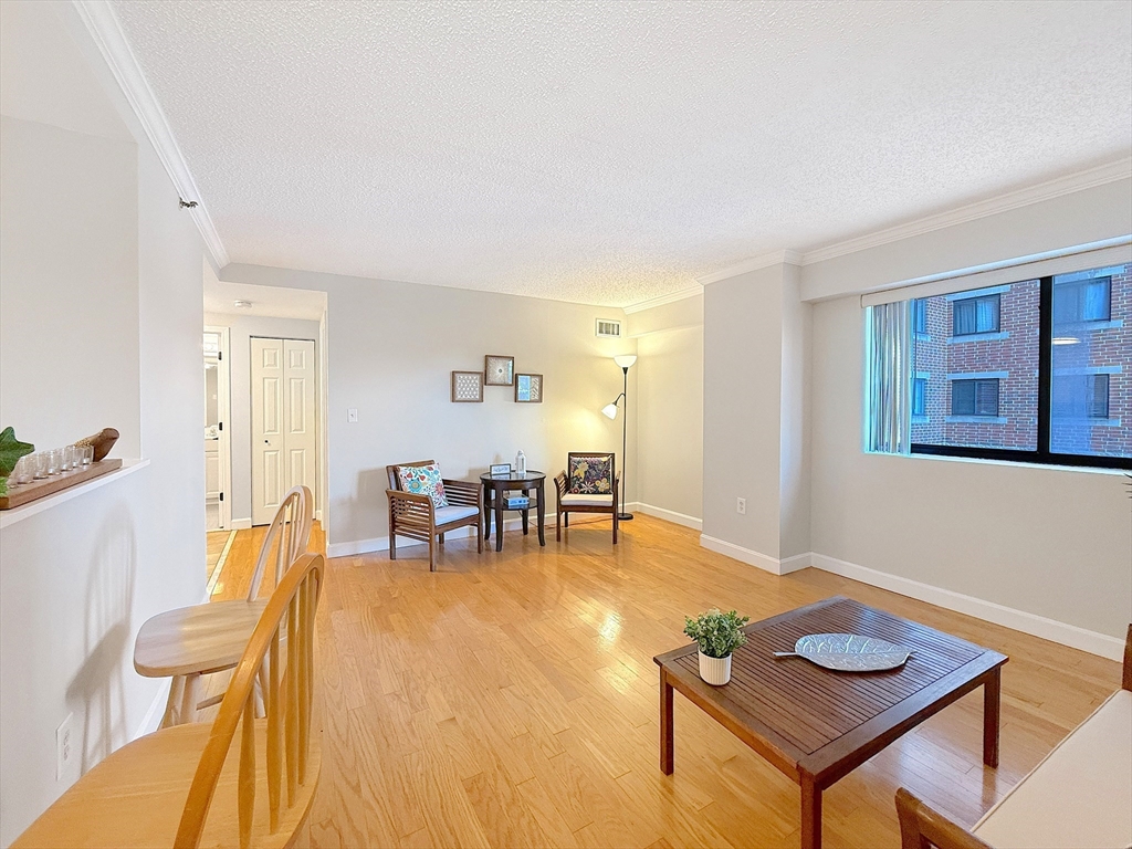15 N Beacon St 208